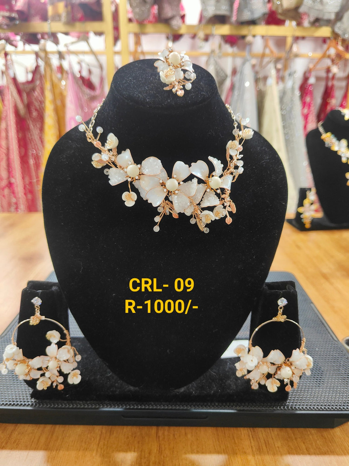 Rezin Art Pure White Floral Jewellery Set – CRL-J-09 – NS Bridal & Groom Collection