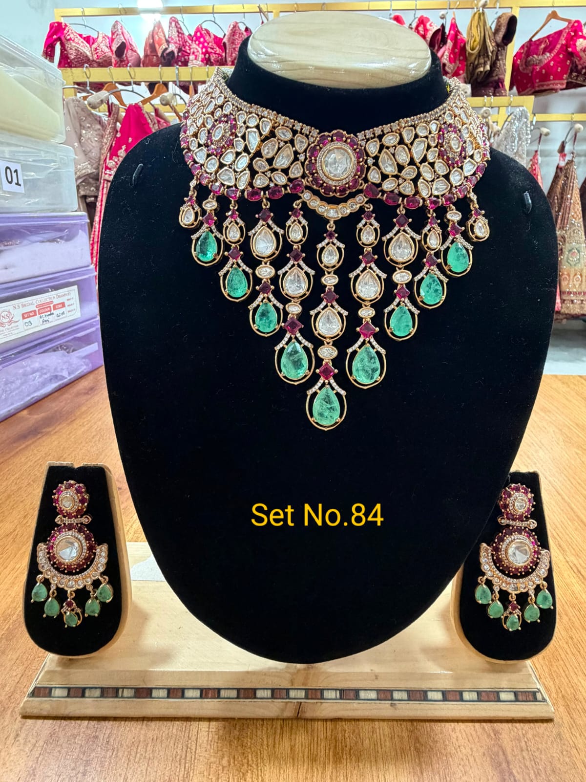Royal Multi-Color Polki &amp; Emerald V-Shape Choker Set No - 84